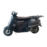 Coprigambe Termoscud R203X, un coprigambe impermeabile con fodera termica. Su scooter. Di Tucano Urbano.
